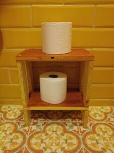 Movel de madeira - prateleira de 2 andares